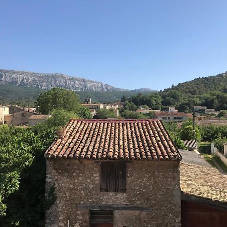 Appartement Vue Superbe Ste Baume Нан-ле-Пен Екстериор снимка